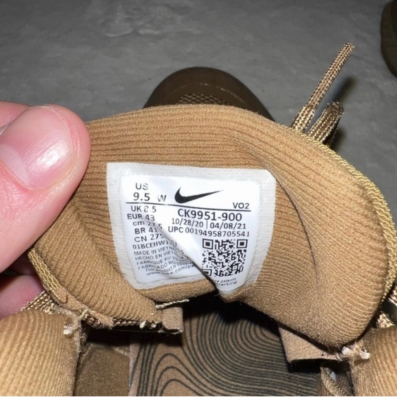 Nike React SFB Carbon Men’s Elite Outdoor Shoes - Picture 2 of 12